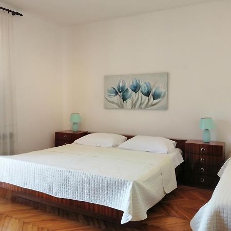 Apartment Vera, 80 M From The Sea Novigrad  Bagian luar foto