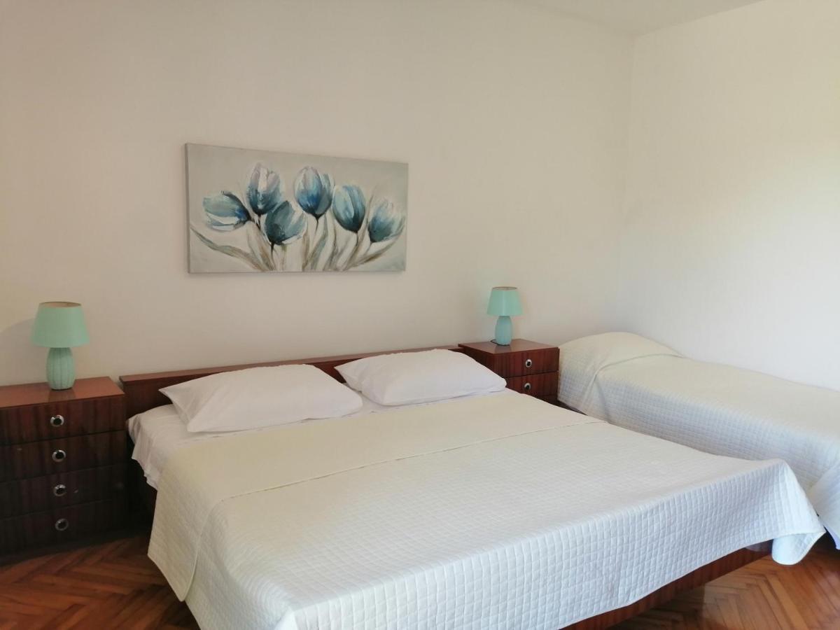 Apartment Vera, 80 M From The Sea Novigrad  Bagian luar foto